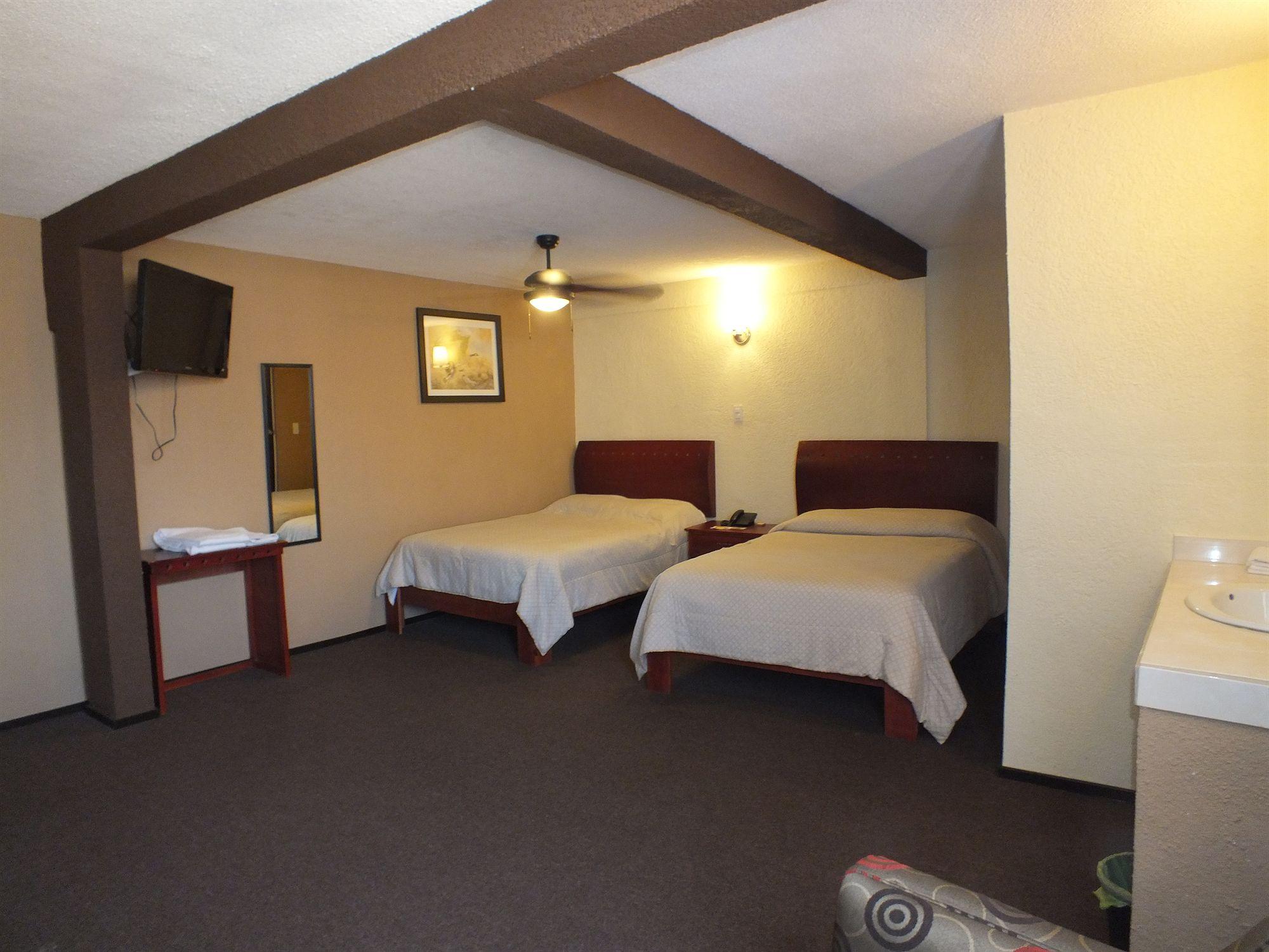Hotel Rincon Real Suites Durango Eksteriør bilde