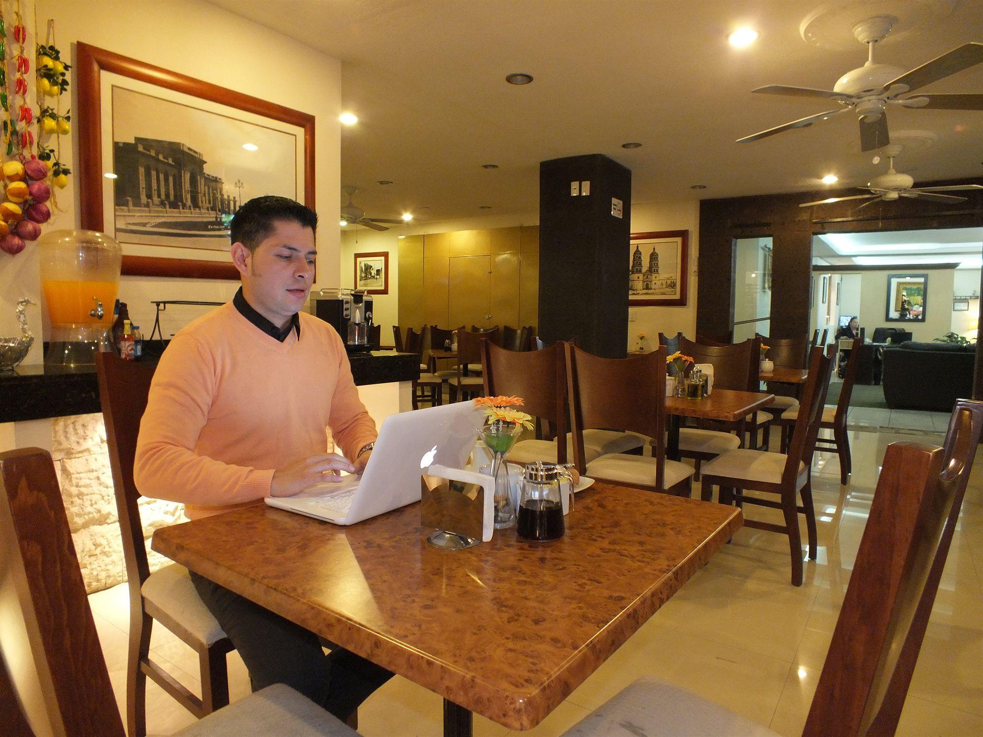 Hotel Rincon Real Suites Durango Eksteriør bilde