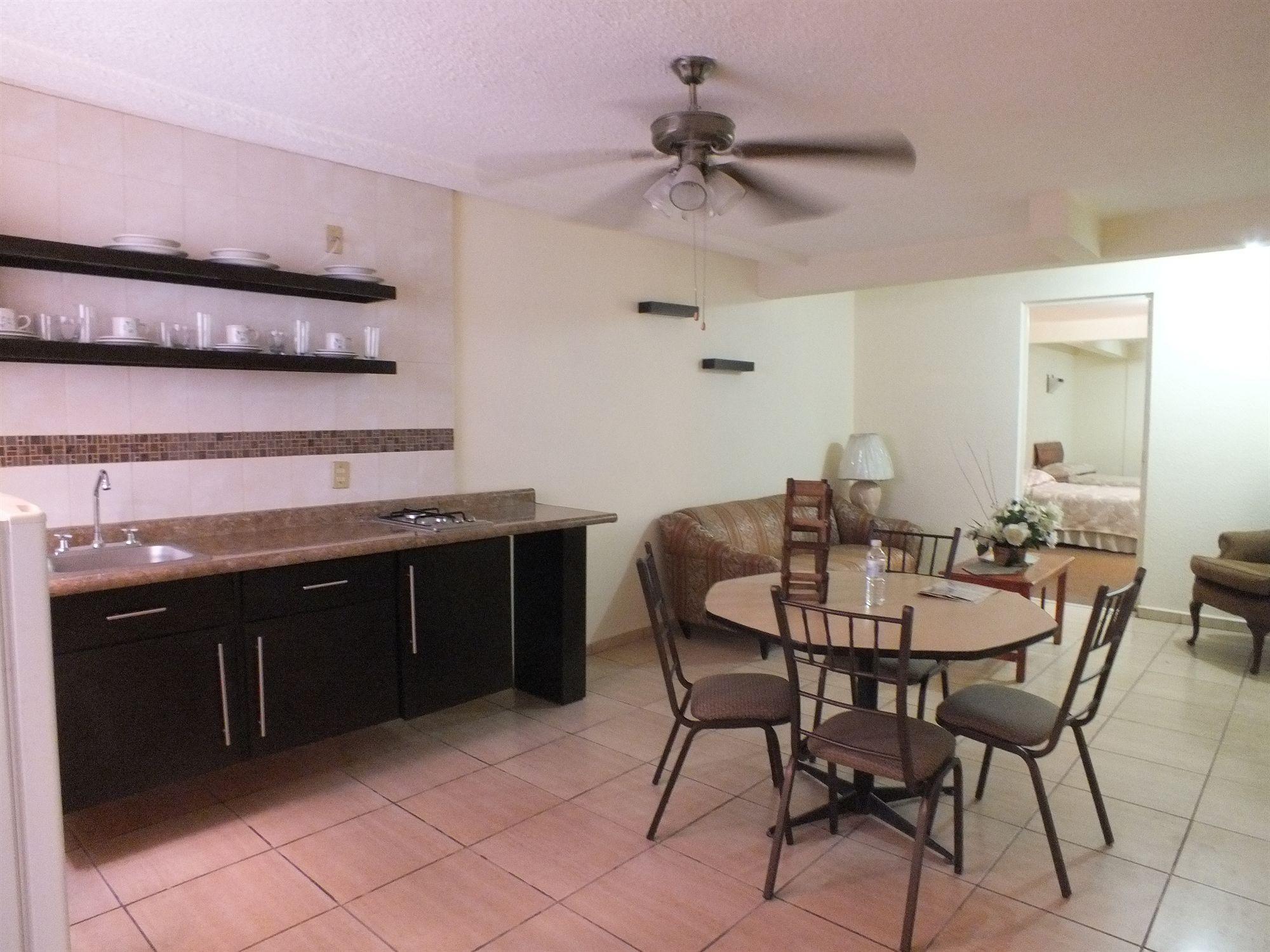 Hotel Rincon Real Suites Durango Eksteriør bilde