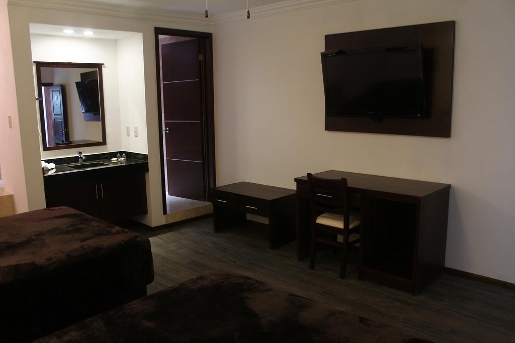 Hotel Rincon Real Suites Durango Eksteriør bilde